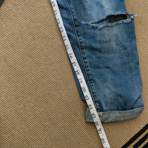Gap Sexy BF Distressed Crops 14/32 - Picture 5 of 8